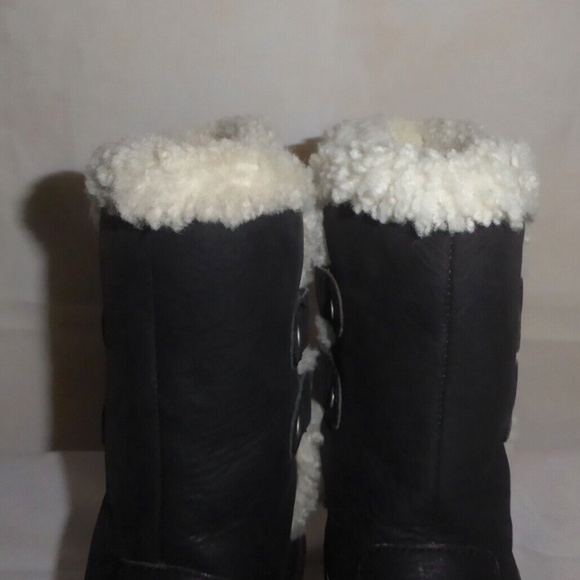 FINAL SALE 🎈UGG Akadia Black Leather Shearling Boots Size 6 NEW NO BOX * - Picture 10 of 16